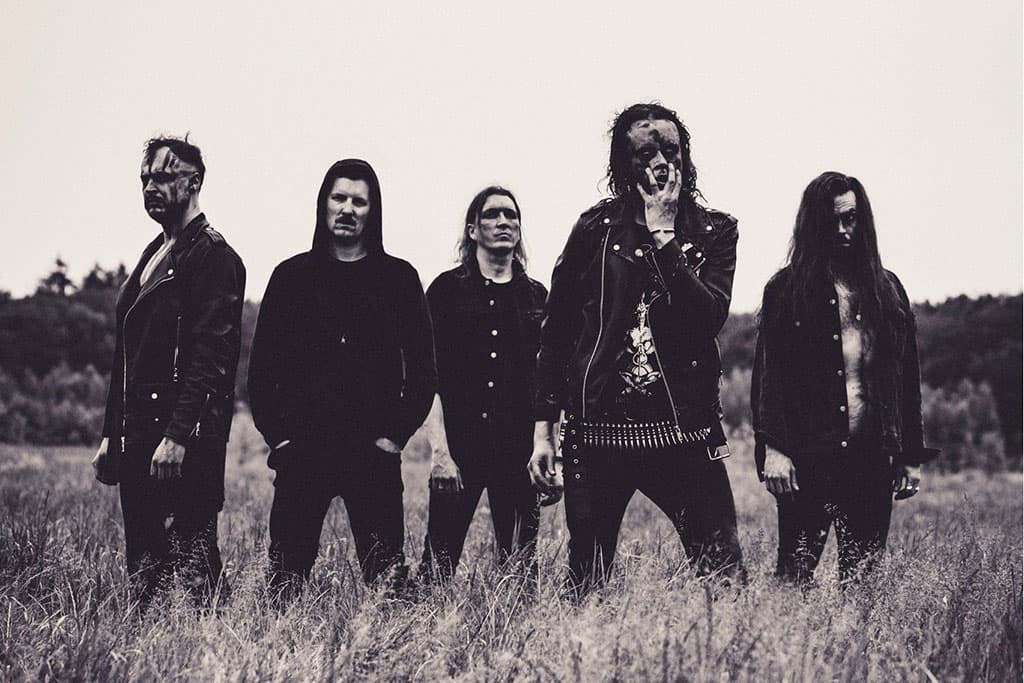 In Twilight's Embrace